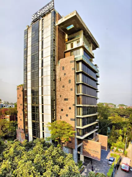 Six Seasons Hotel