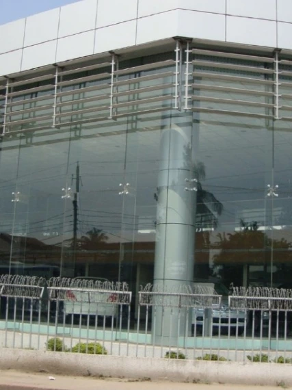 NISSAN CAR SHOWROOM